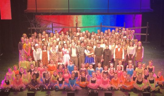 The 157-strong cast of The Wizard of Oz. Pic Beyond Broadway Productions.