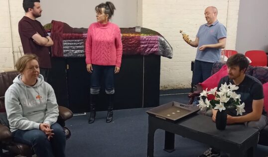 A rehearsal picture of Leitheatre's 2023 production of Perfect Days.